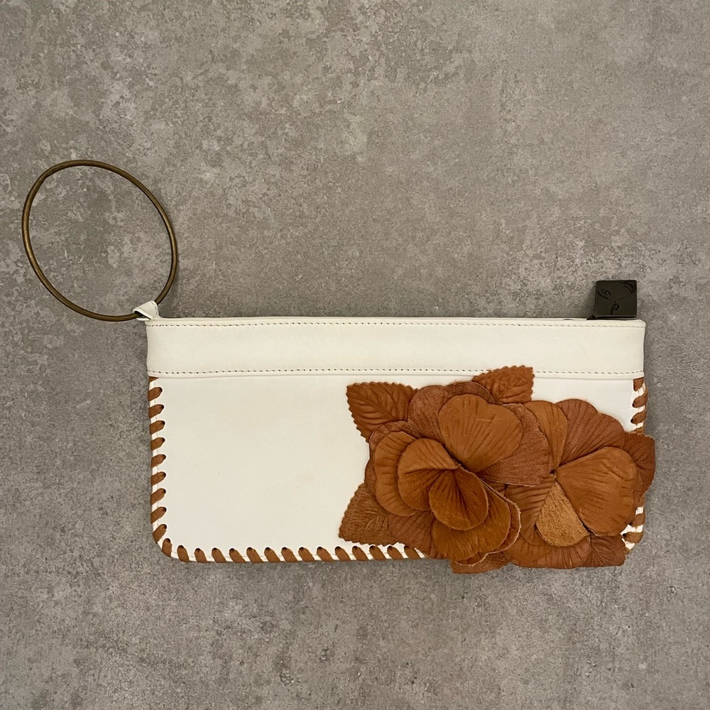 Jumar Drake white leather zippered wristlet / clutch with brass ring